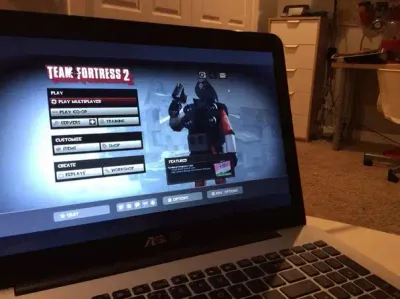 TF2 Chat Commands vs Console Commands: What's the Difference?
